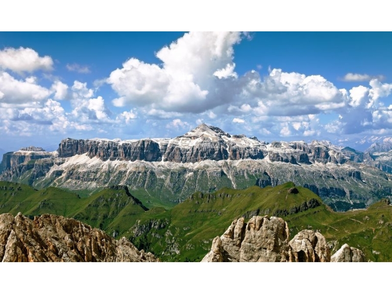 Odkryj urok Sella Ronda - narciarski super raj w sercu Dolomitów